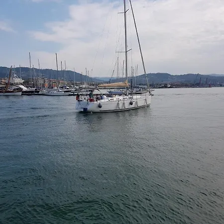 Esprit Libre Botel *